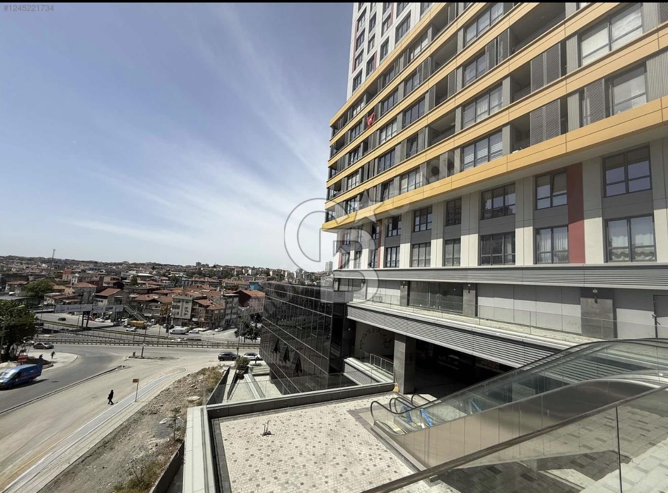 Evin Park Kadıköy Projesinde Prestijli Konumda Kiralık Dükkan