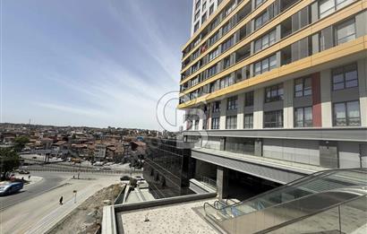Evin Park Kadıköy Projesinde Prestijli Konumda Kiralık Dükkan