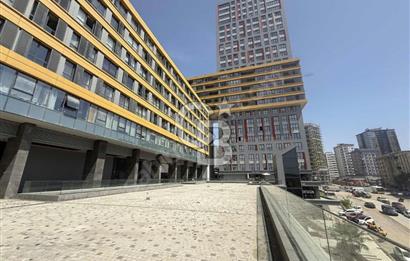 Evin Park Kadıköy Projesinde Prestijli Konumda Kiralık Dükkan