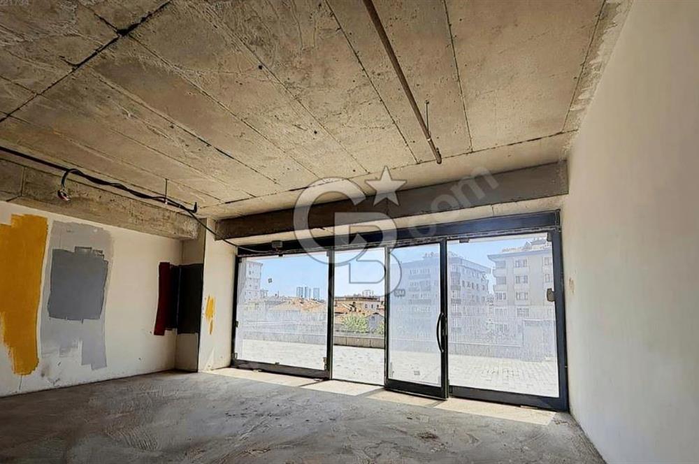 Evin Park Kadıköy Projesinde Prestijli Konumda Kiralık Dükkan