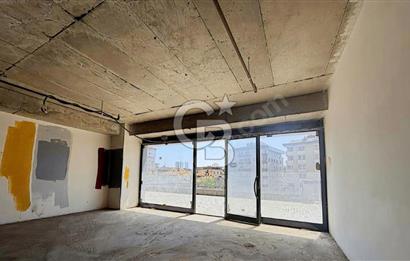 Evin Park Kadıköy Projesinde Prestijli Konumda Kiralık Dükkan