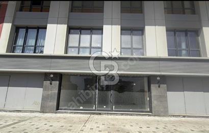 Evin Park Kadıköy Projesinde Prestijli Konumda Kiralık Dükkan