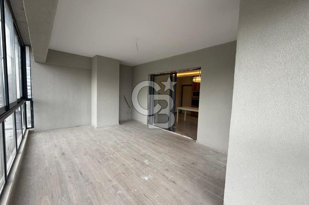 OVACIK MERKEZDE BULVAR ÜZERİ LÜX YAPILI NET 210 M2 4+1 DAİRE