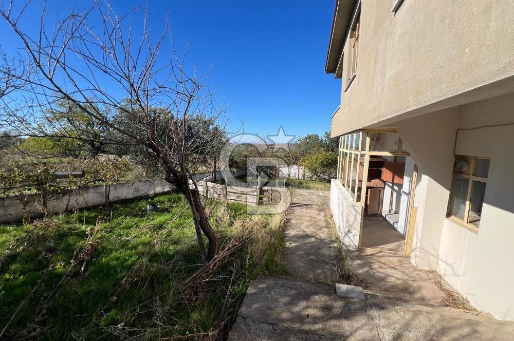 ÇANAKKALE TEVFİKİYE KÖYÜ MÜKEMMEL KONUMDA SATILIK EV VE ARSASI