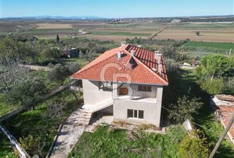 ÇANAKKALE TEVFİKİYE KÖYÜ MÜKEMMEL KONUMDA SATILIK EV VE ARSASI - 1 - 310975