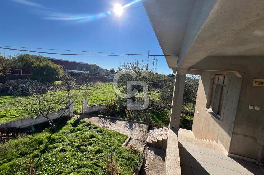 ÇANAKKALE TEVFİKİYE KÖYÜ MÜKEMMEL KONUMDA SATILIK EV VE ARSASI