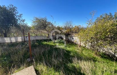 ÇANAKKALE TEVFİKİYE KÖYÜ MÜKEMMEL KONUMDA SATILIK EV VE ARSASI