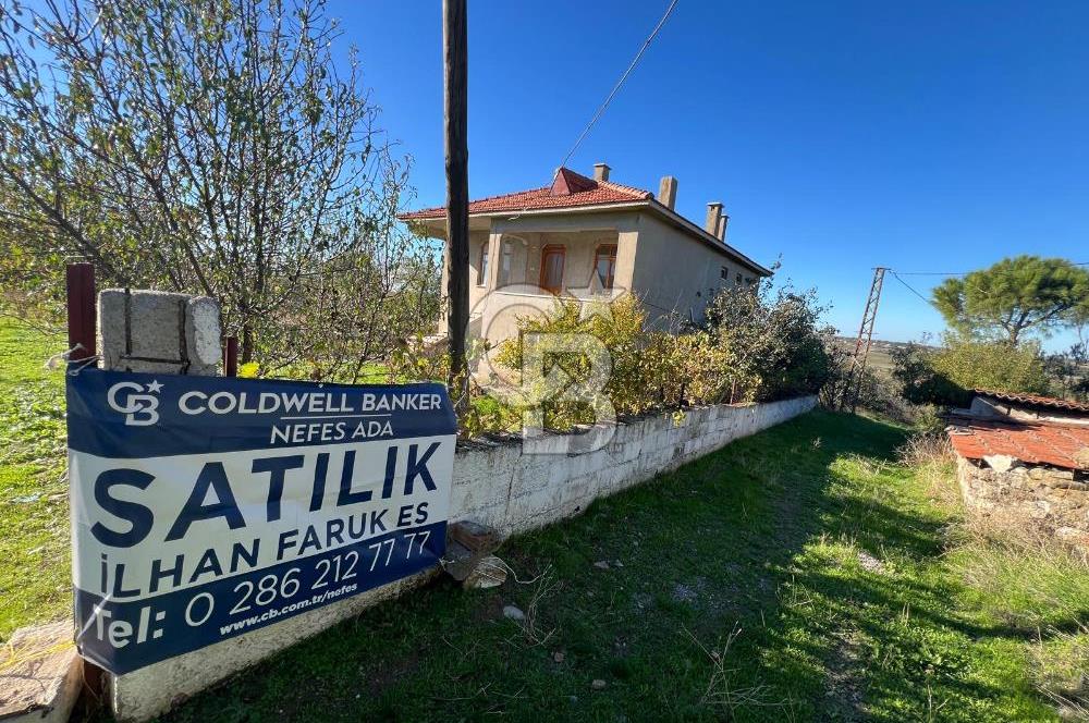 ÇANAKKALE TEVFİKİYE KÖYÜ MÜKEMMEL KONUMDA SATILIK EV VE ARSASI