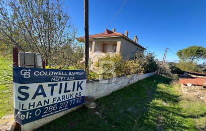 ÇANAKKALE TEVFİKİYE KÖYÜ MÜKEMMEL KONUMDA SATILIK EV VE ARSASI