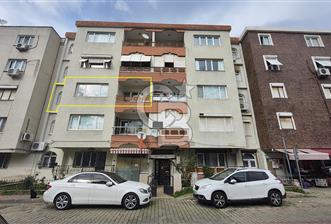 Karşıyaka Bahçelievlerde Çok Geniş Ferah Kiralık 4+1 Daire