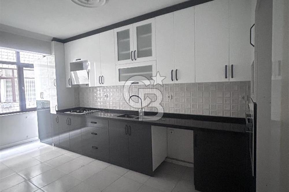 Kurtköy Palmiye Sitesinde Yenilenmiş Kiralık 3+1 Daire