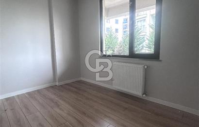 Kurtköy Palmiye Sitesinde Yenilenmiş Kiralık 3+1 Daire
