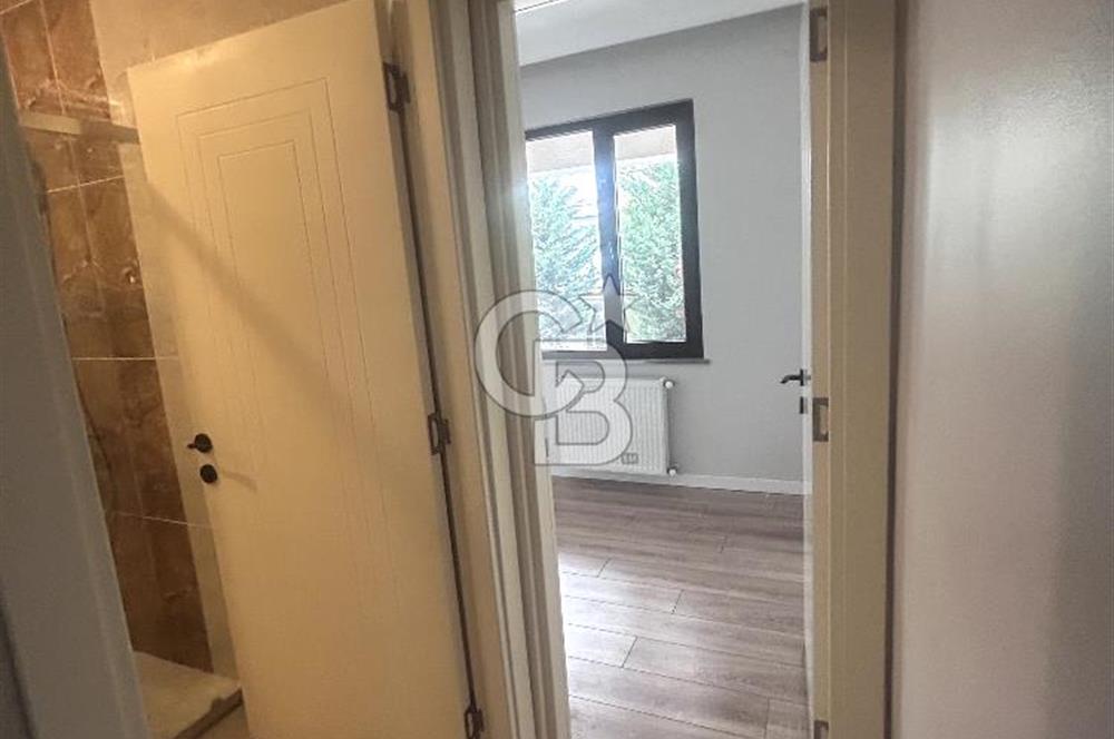 Kurtköy Palmiye Sitesinde Yenilenmiş Kiralık 3+1 Daire