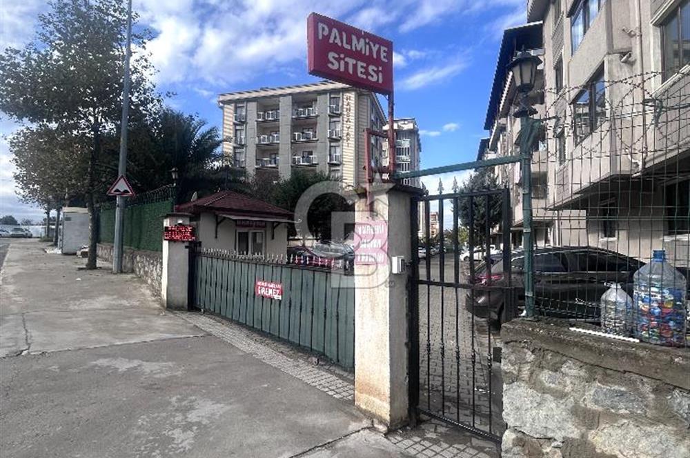 Kurtköy Palmiye Sitesinde Yenilenmiş Kiralık 3+1 Daire