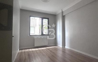 Kurtköy Palmiye Sitesinde Yenilenmiş Kiralık 3+1 Daire