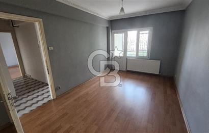 Karşıyaka Bahçelievlerde Çok Geniş Ferah Kiralık 4+1 Daire