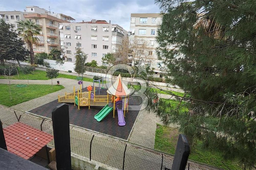 Karşıyaka Bahçelievlerde Çok Geniş Ferah Kiralık 4+1 Daire