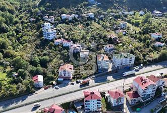 MERSİN'DE ANAYOLA CEPHE, EĞİMİ AZ, HARİKA KONUMLA SATILIK ARAZİ