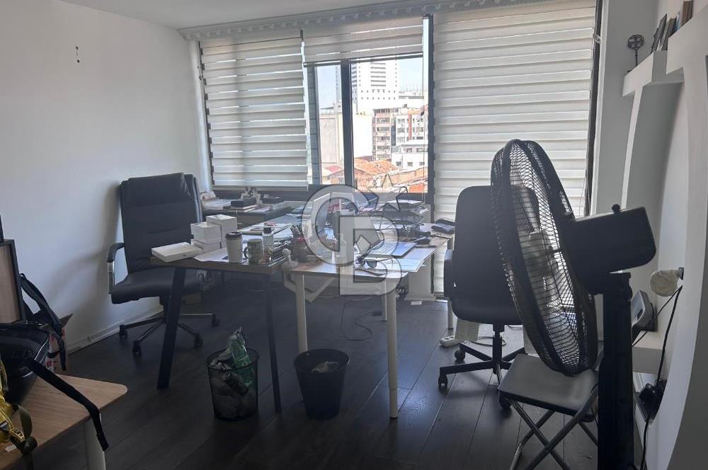 Konak Fevzipaşa Bulvarı Necipoğlu İş Hanı Satılık 2+1 Büro & Ofis