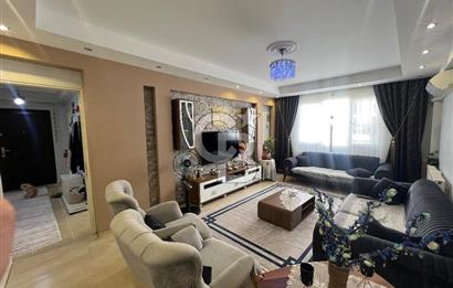 Karşıyaka Örnekköy’de 145m2 Kapalı Mutfak Satılık 3+1 Daire