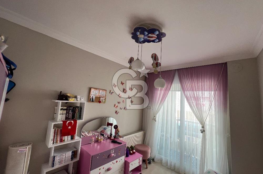 Karşıyaka Örnekköy’de 145m2 Kapalı Mutfak Satılık 3+1 Daire