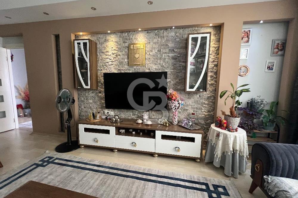 Karşıyaka Örnekköy’de 145m2 Kapalı Mutfak Satılık 3+1 Daire