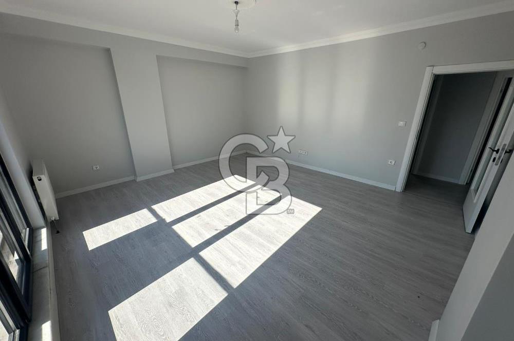 PENDİK BAHÇELİEVLER'DE MAH. 2+1 ARA KAT SATILIK DAİRE