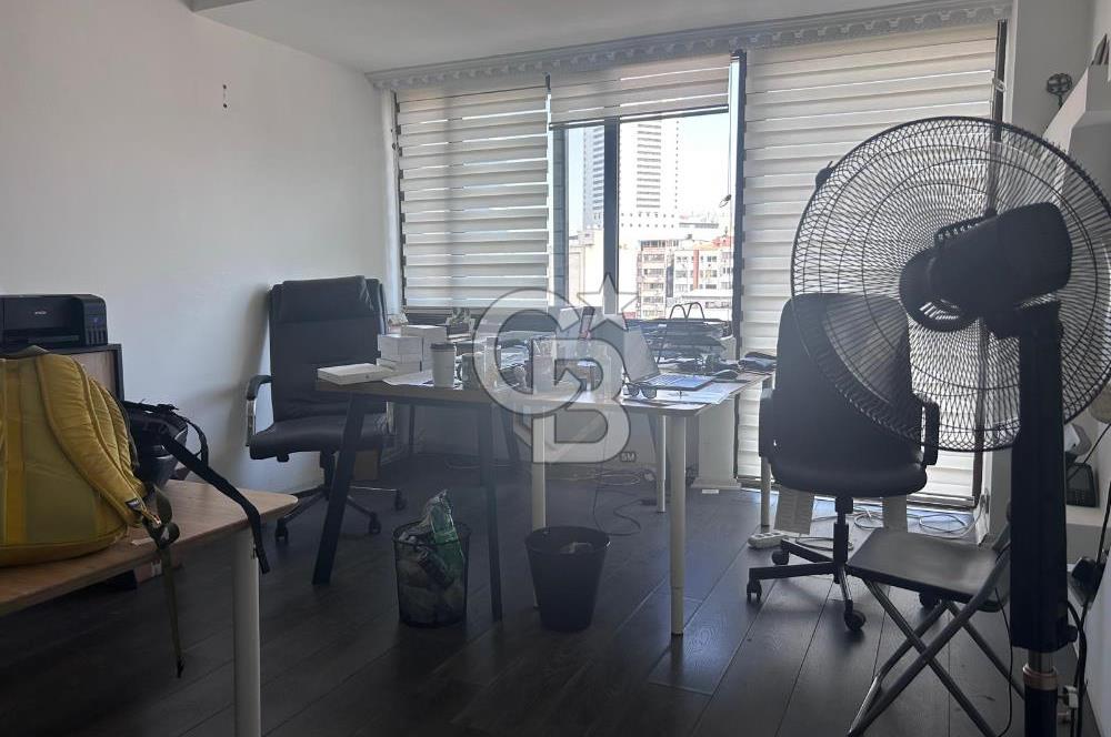 Konak Fevzipaşa Bulvarı Necipoğlu İş Hanı Satılık 2+1 Büro & Ofis