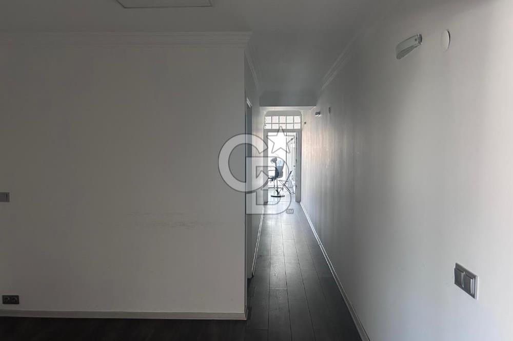 Konak Fevzipaşa Bulvarı Necipoğlu İş Hanı Satılık 2+1 Büro & Ofis