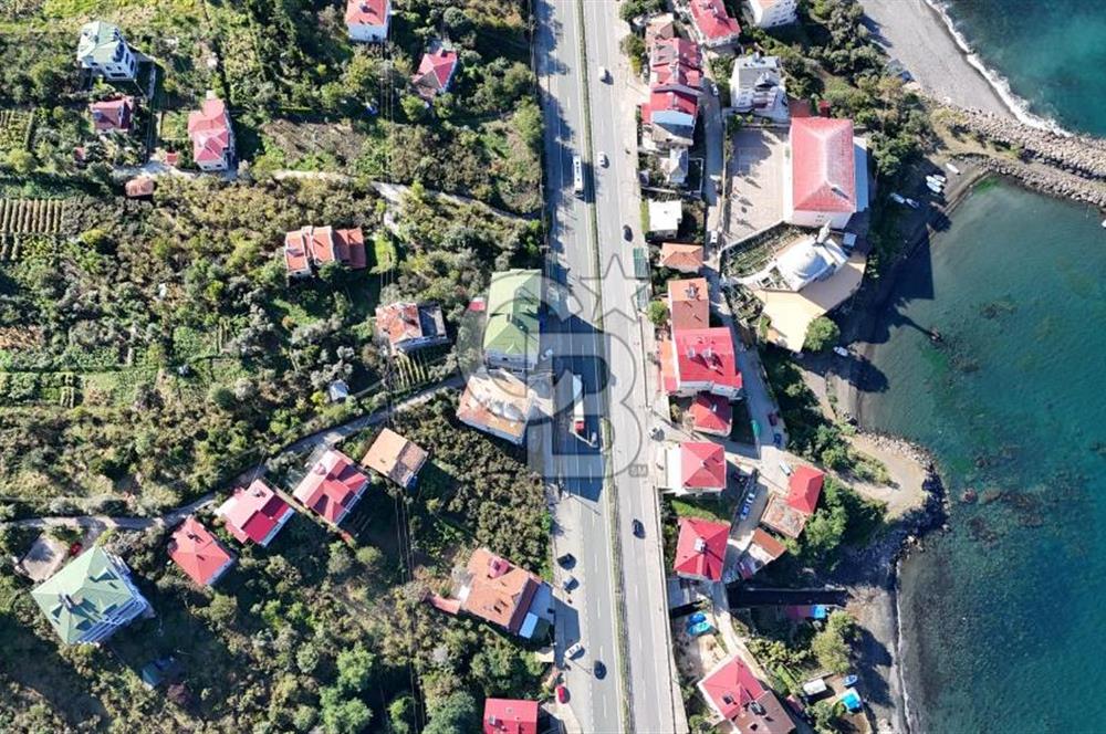 MERSİN'DE ANAYOLA CEPHE, EĞİMİ AZ, HARİKA KONUMLA SATILIK ARAZİ