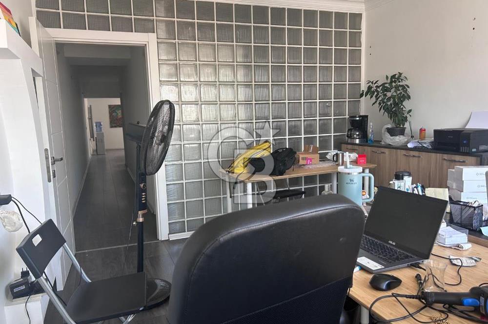 Konak Fevzipaşa Bulvarı Necipoğlu İş Hanı Satılık 2+1 Büro & Ofis