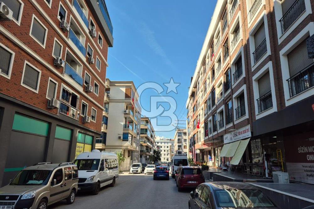 KARŞIYAKA ŞEMİKLER MERKEZ LÜKS BİNADA SATILIK DÜKKAN