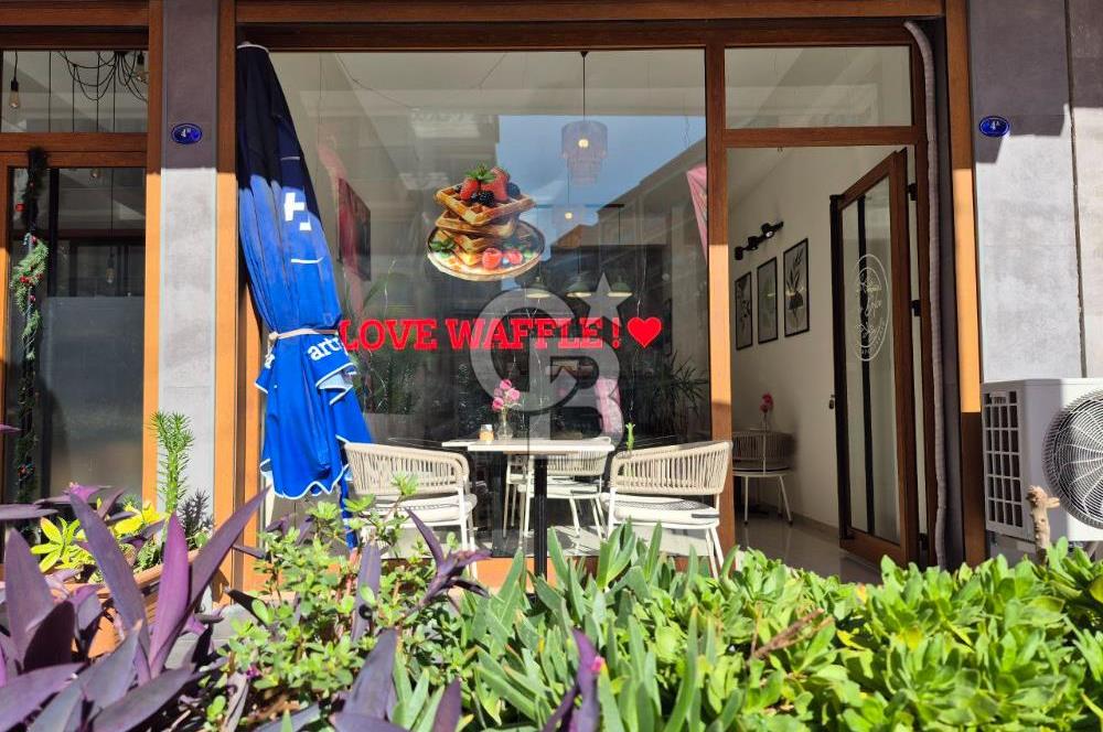 KARŞIYAKA ŞEMİKLER MERKEZ LÜKS BİNADA SATILIK DÜKKAN