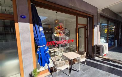 KARŞIYAKA ŞEMİKLER MERKEZ LÜKS BİNADA SATILIK DÜKKAN