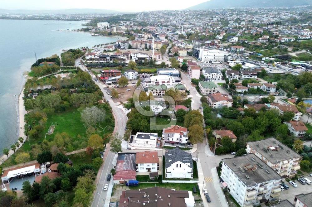 CB ENVOY'DAN SEYMEN SAHİL KIYI ŞERİDİNDE SATILIK TİCARİ ARSA