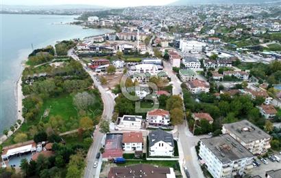 CB ENVOY'DAN SEYMEN SAHİL KIYI ŞERİDİNDE SATILIK TİCARİ ARSA