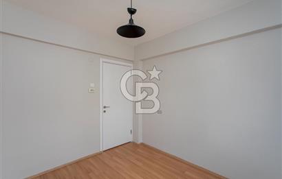 Karşıyaka Alaybey'de Satılık Denize Yakın 3+1 Daire