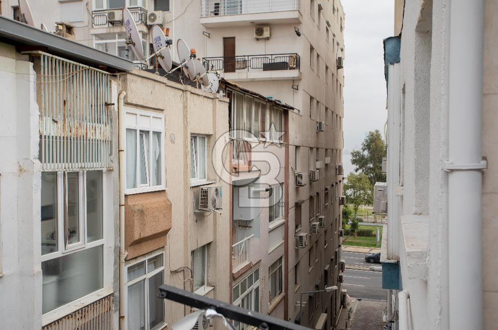 Karşıyaka Alaybey'de Satılık Denize Yakın 3+1 Daire