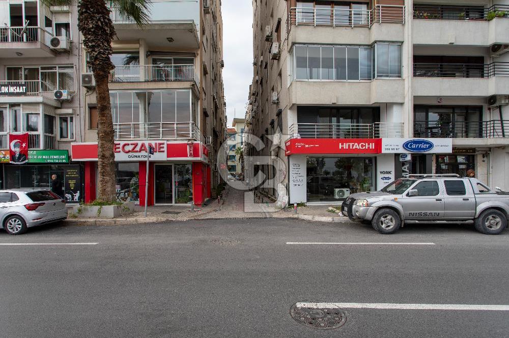 Karşıyaka Alaybey'de Satılık Denize Yakın 3+1 Daire