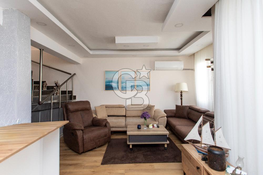 Eski Foça Atatürk Mah. Site İçerisinde Satılık 2+1 Dubleks Villa