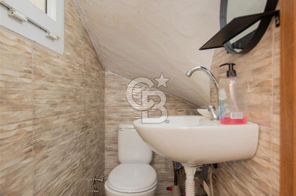 Eski Foça Atatürk Mah. Site İçerisinde Satılık 2+1 Dubleks Villa