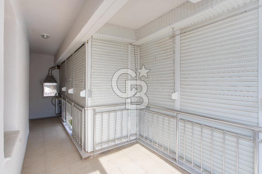 Eski Foça Atatürk Mah. Satılık Tadilatlı 2+1 Daire