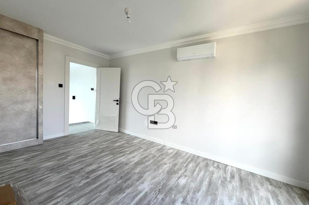 Kıbrıs Girne Kervansaray Projesi Havuz Manzaralı Satılık 4+1 Loft Daire