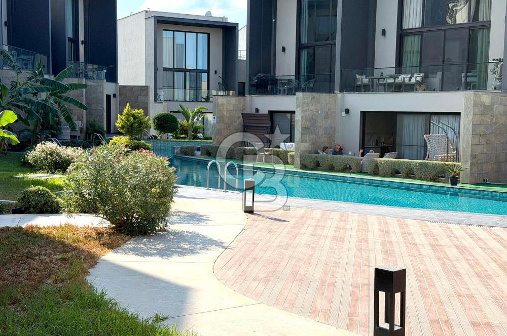 Kıbrıs Girne Kervansaray Projesi Havuz Manzaralı Satılık 2+1 Daire