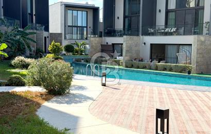 Kıbrıs Girne Kervansaray Projesi Havuz Manzaralı Satılık 2+1 Daire