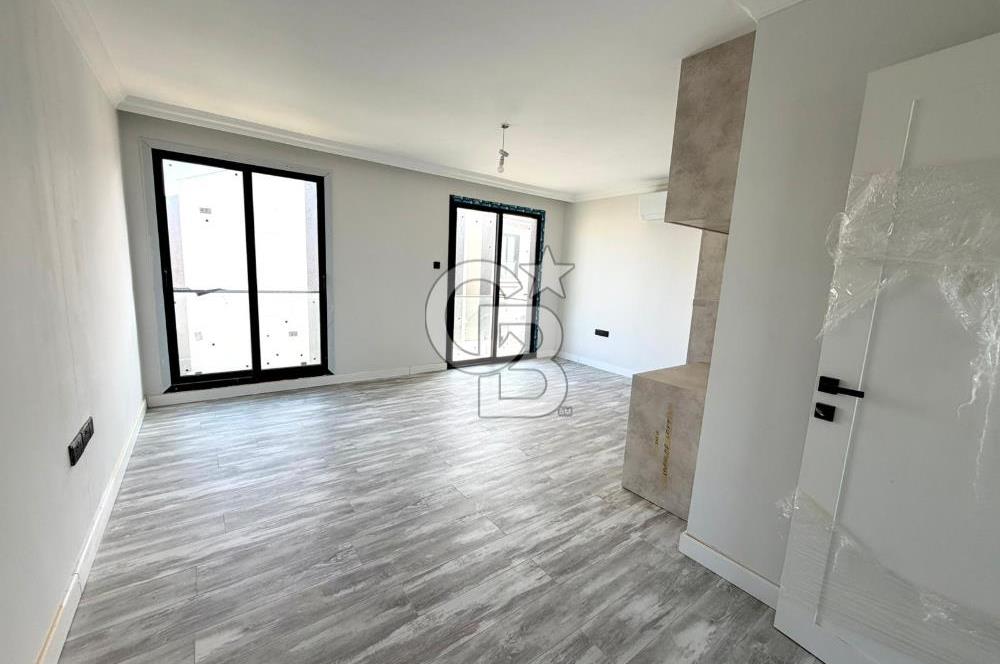 Kıbrıs Girne Kervansaray Projesi Havuz Manzaralı Satılık 4+1 Loft Daire