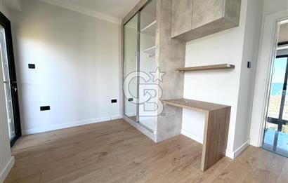 Kıbrıs Girne Kervansaray Projesi Deniz ve Havuz Manzaralı Satılık 3+1 Loft Daire