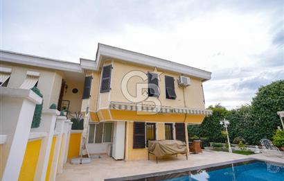 DRAGOS'TA ÇOK ÖZEL KONUMDA SAHİLE 200 METRE MESAFEDE 4 KATLI VİLLA