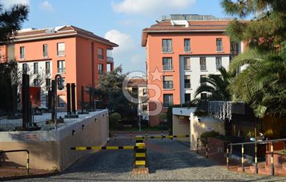 SARI KONAKLAR SİTESİNDE SATILIK 4+1