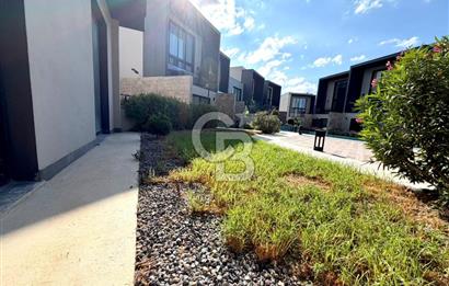 Kıbrıs Girne Kervansaray Projesi Havuz Manzaralı Satılık 2+1 Daire